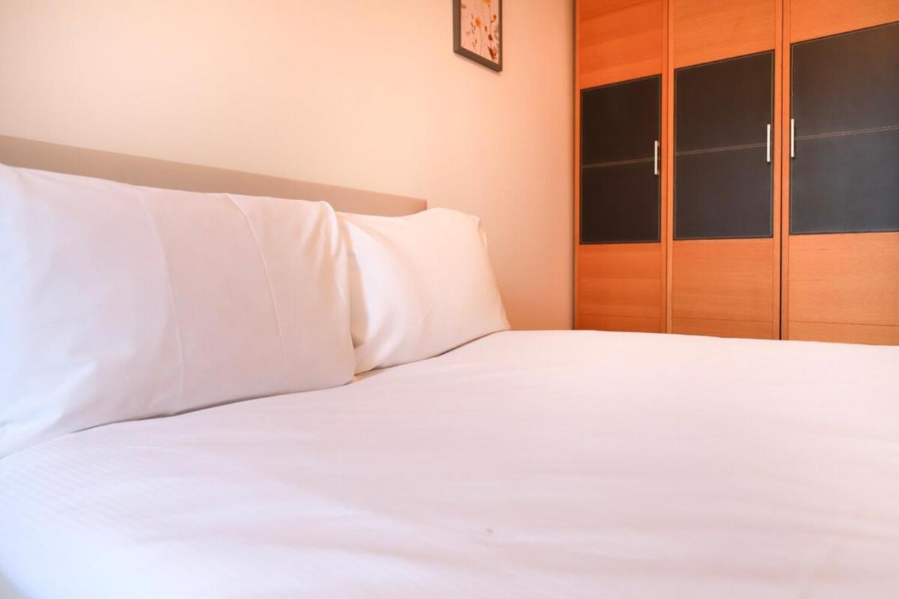 Beautiful 2 Bedroom Property In Borough Лондон Екстериор снимка
