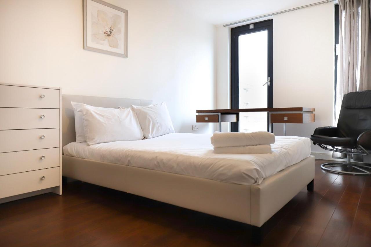 Beautiful 2 Bedroom Property In Borough Лондон Екстериор снимка