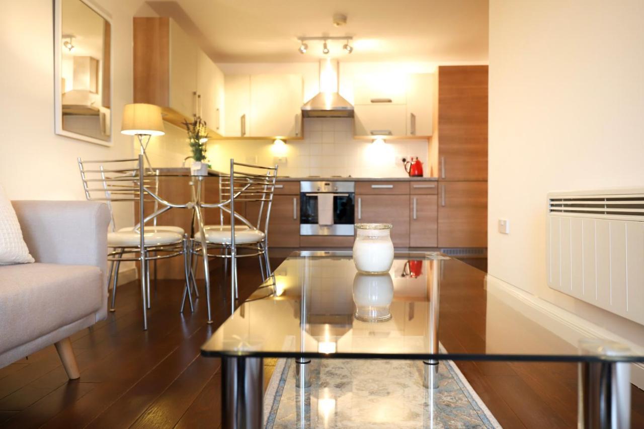 Beautiful 2 Bedroom Property In Borough Лондон Екстериор снимка